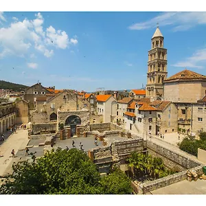 Palace Tower View Guest house Split